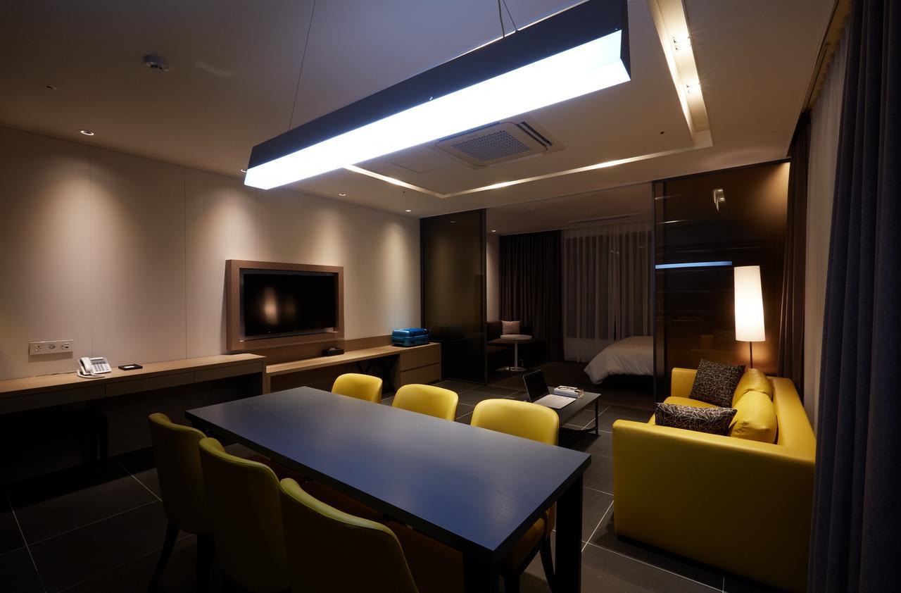 Osong H Hotel Sejong City Cheongju Bagian luar foto