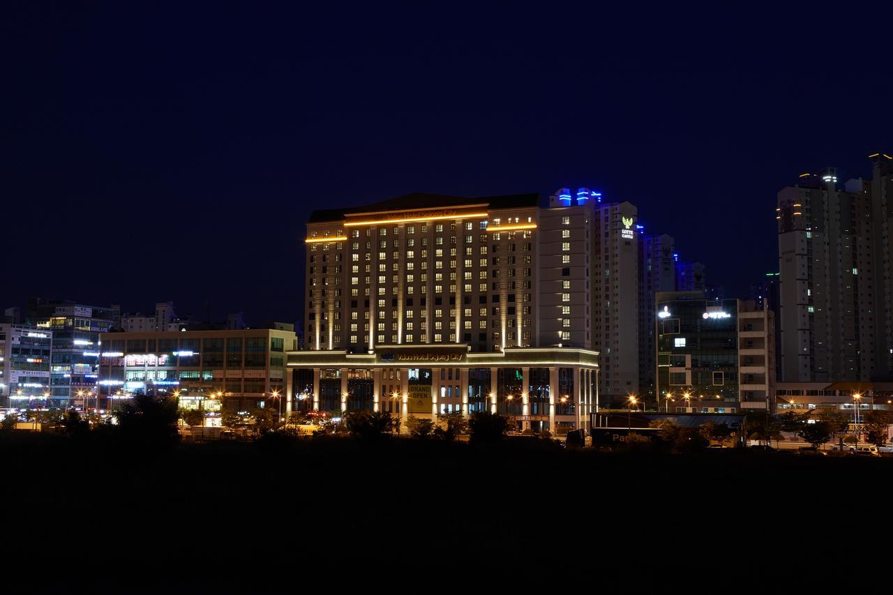 Osong H Hotel Sejong City Cheongju Bagian luar foto
