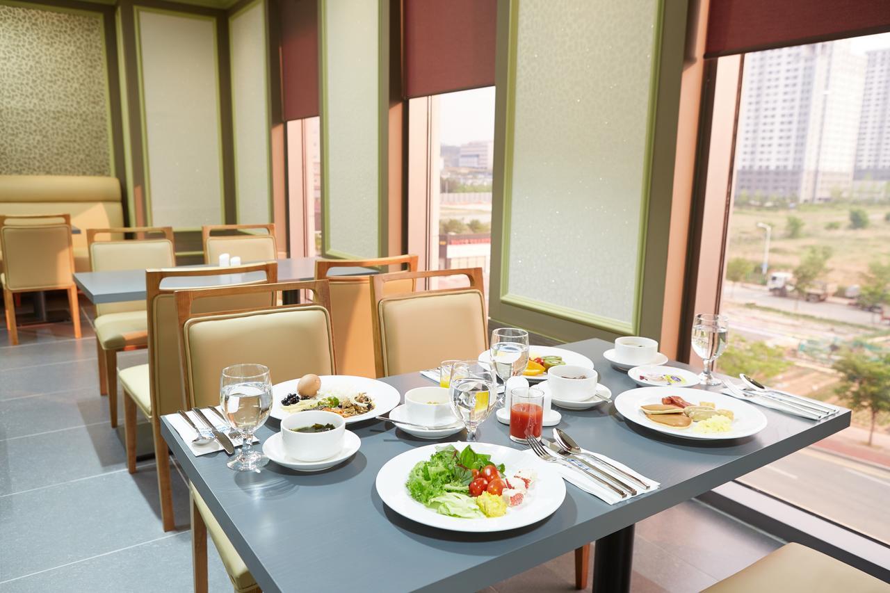 Osong H Hotel Sejong City Cheongju Bagian luar foto