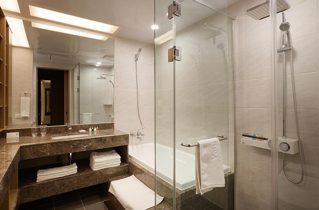 Osong H Hotel Sejong City Cheongju Bagian luar foto